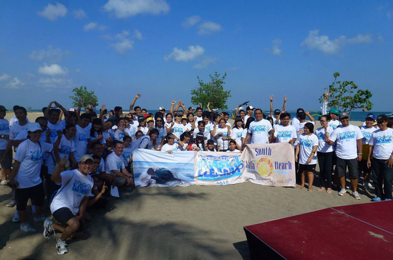 BEACH CLEAN UP